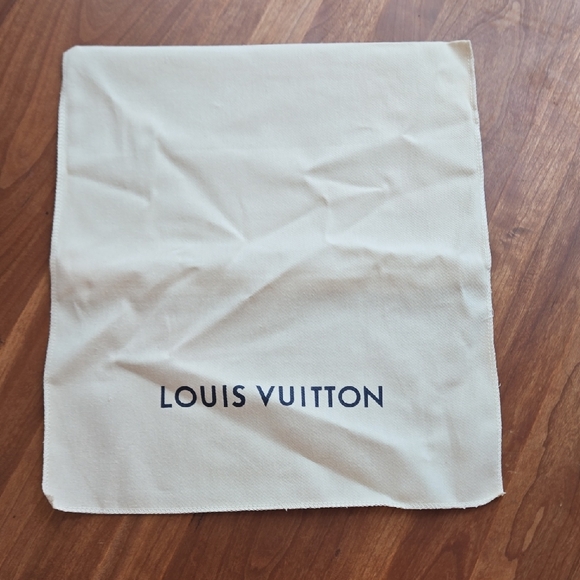 LOUIS VUITTON ▪︎ Signature Orange Box w/ Dust Bag 11" x 7" x 3" - Picture 5 of 7